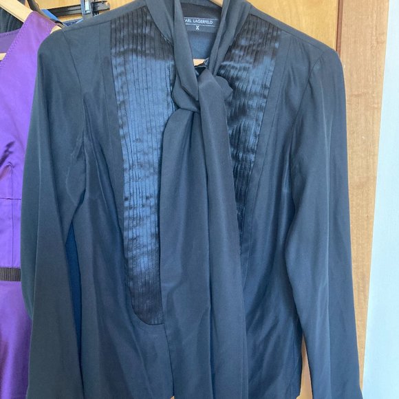 KARL LAGERFELD black tuxedo blouse, silk, small - Picture 1 of 5